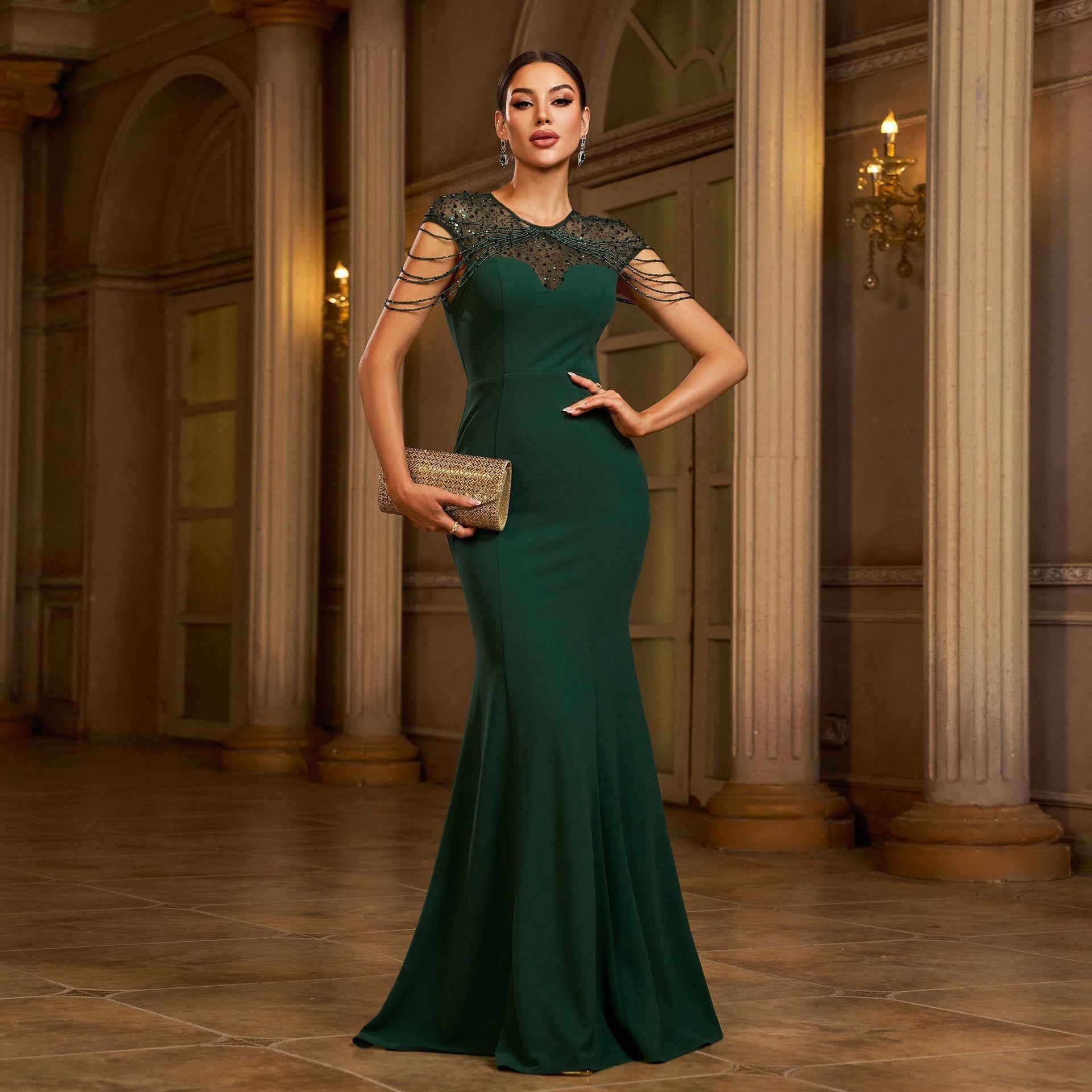 Sleeveless Round Neck Sequin Fishtail Evening Dress